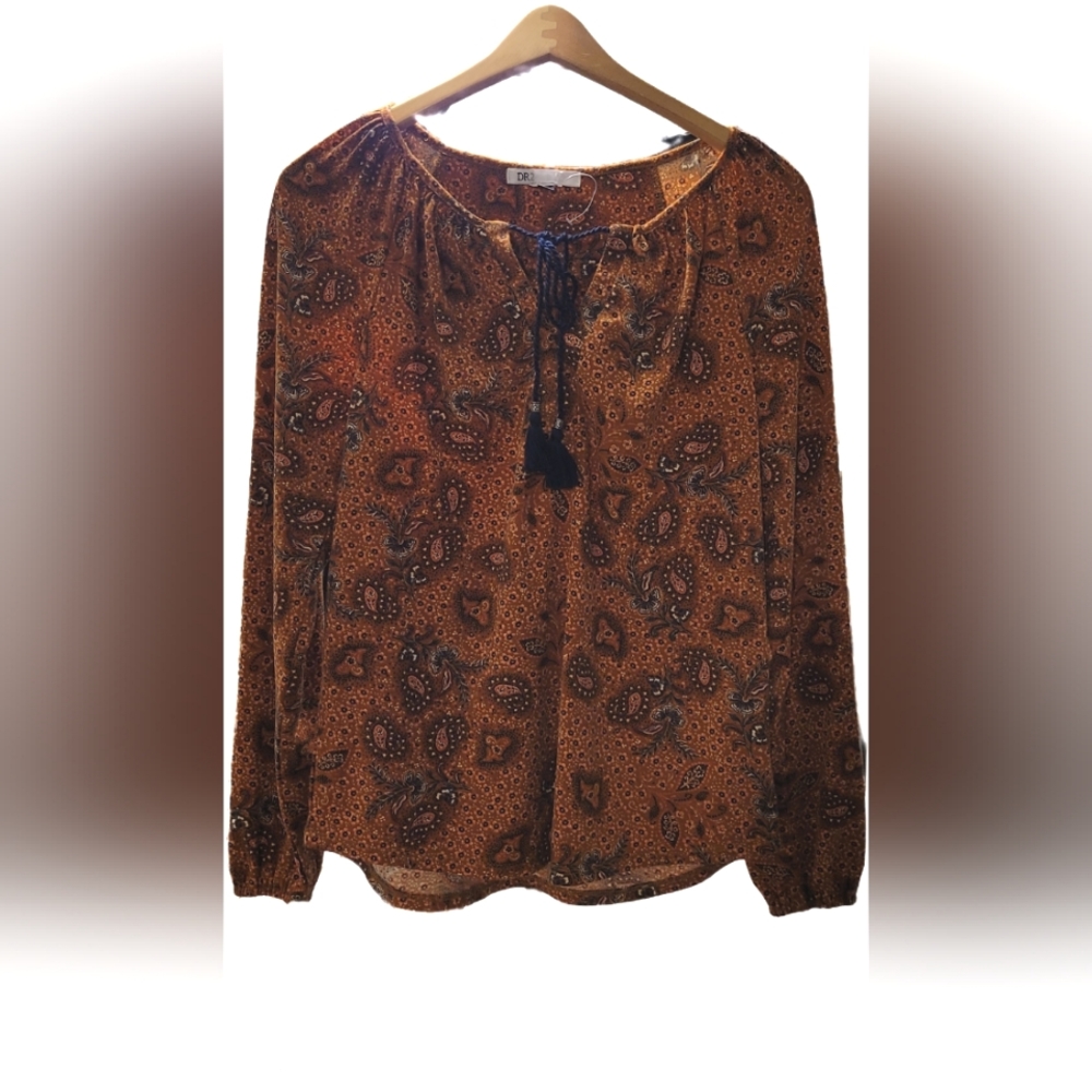 NWOT DR2 by Daniel Rainn Brown Paisley Tassel Tie Neck Boho Blouse - Small